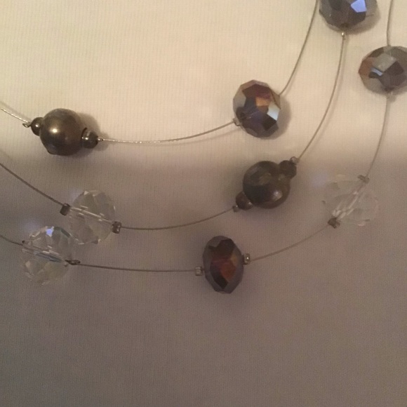 ❗️SOLD❗️Necklace and Earring Set - Picture 4 of 4